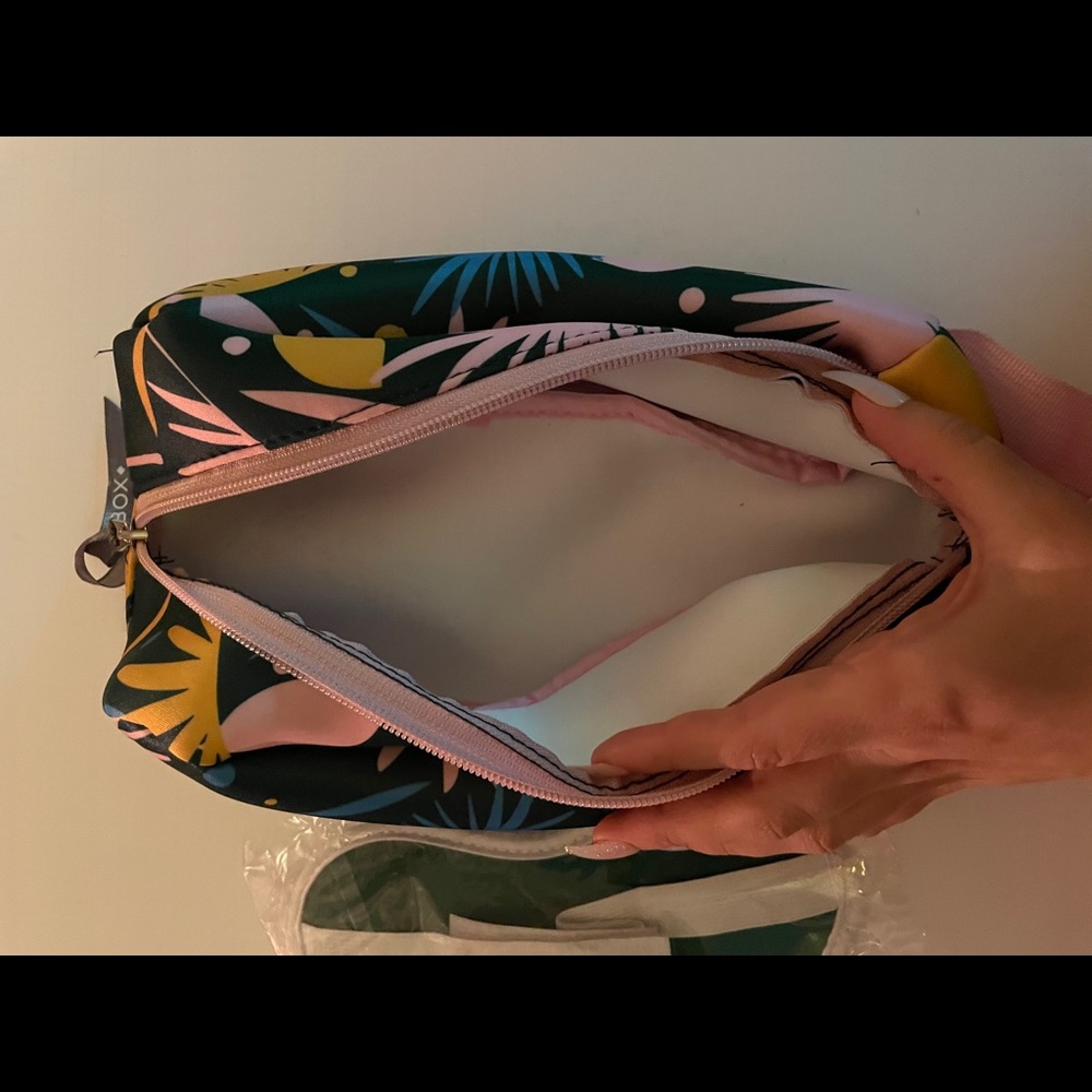 Makeup bag